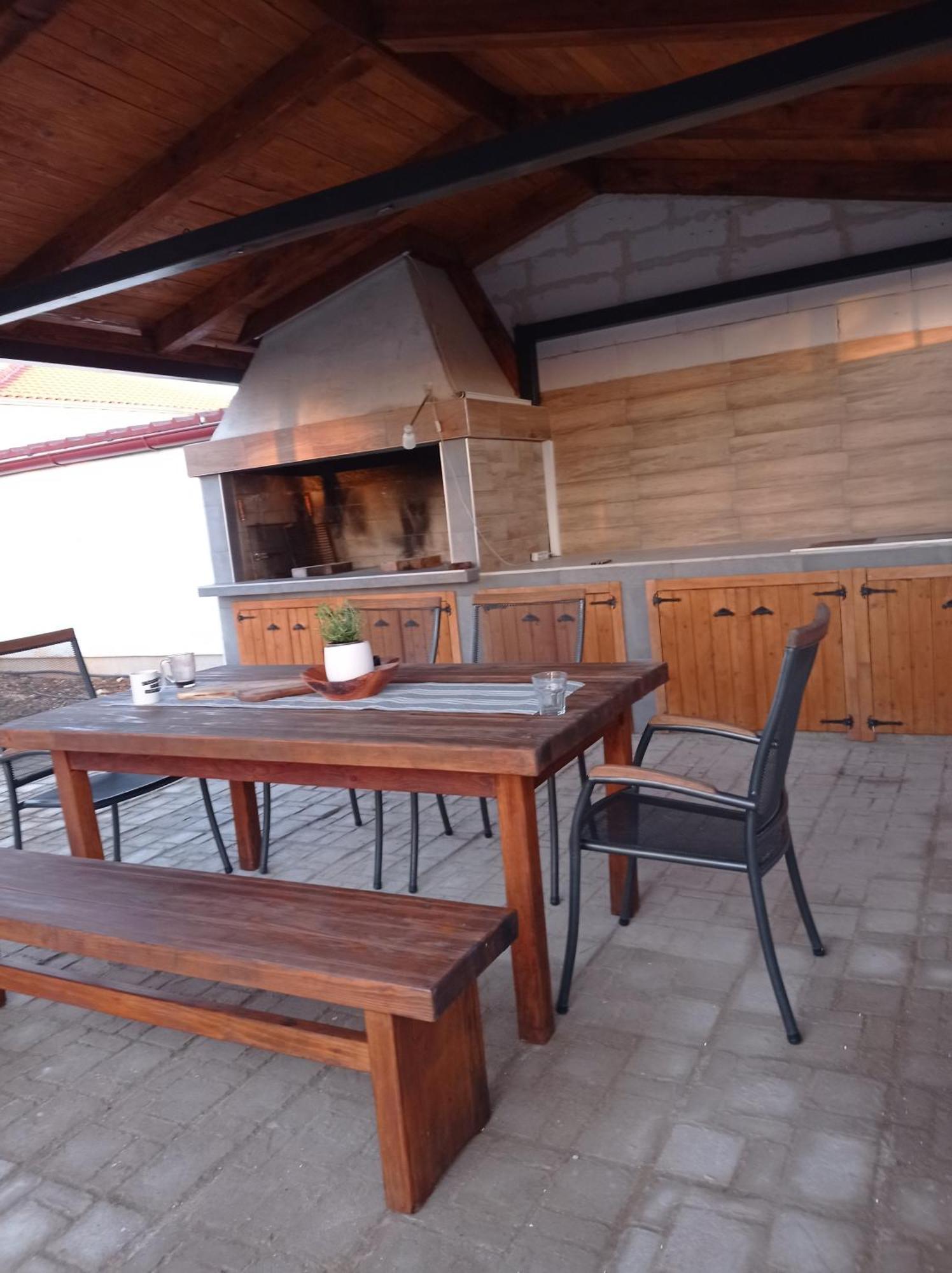 Holiday Home Lucia ロゾヴァック エクステリア 写真